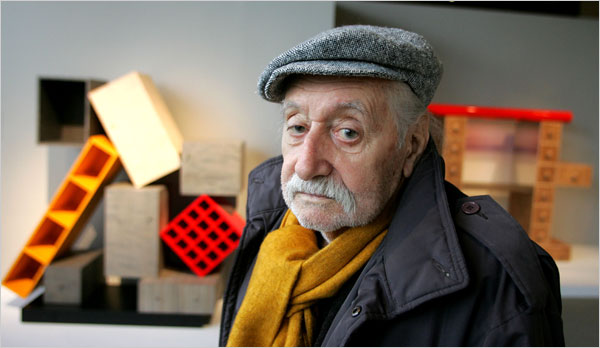 Designer : Ettore Sottsass